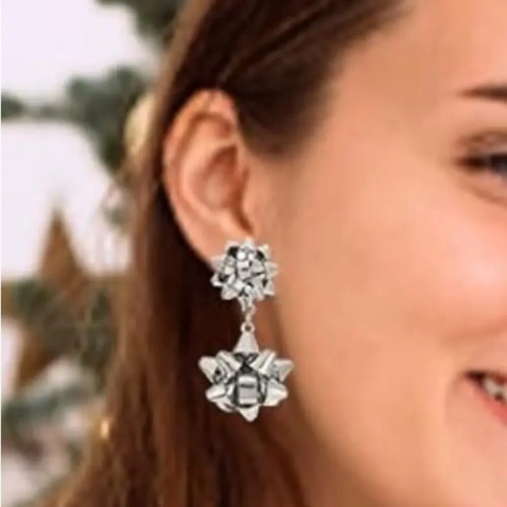 Christmas Bow Metal Earrings Silver